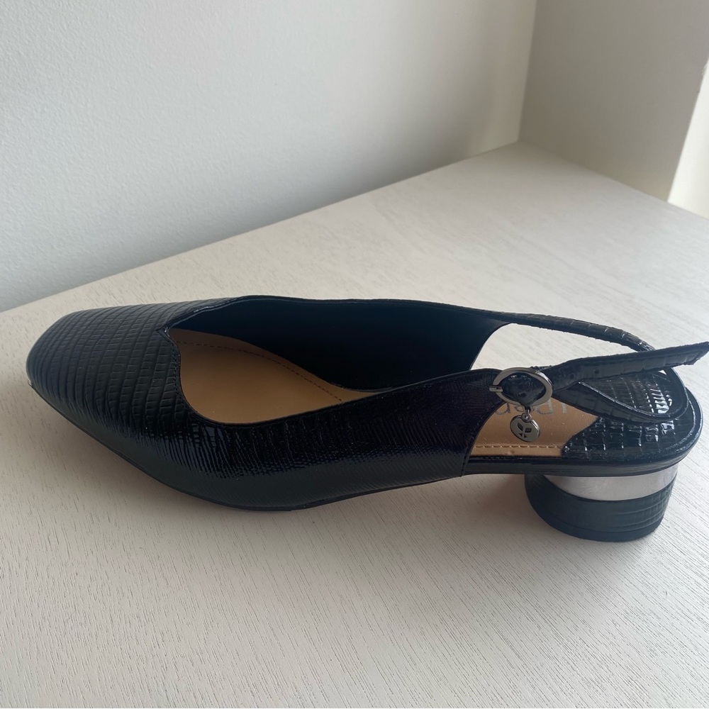 J. Renee Patent Croc Embossed Slingback Shoe in Black, size 8.5M - Picture 8 of 12